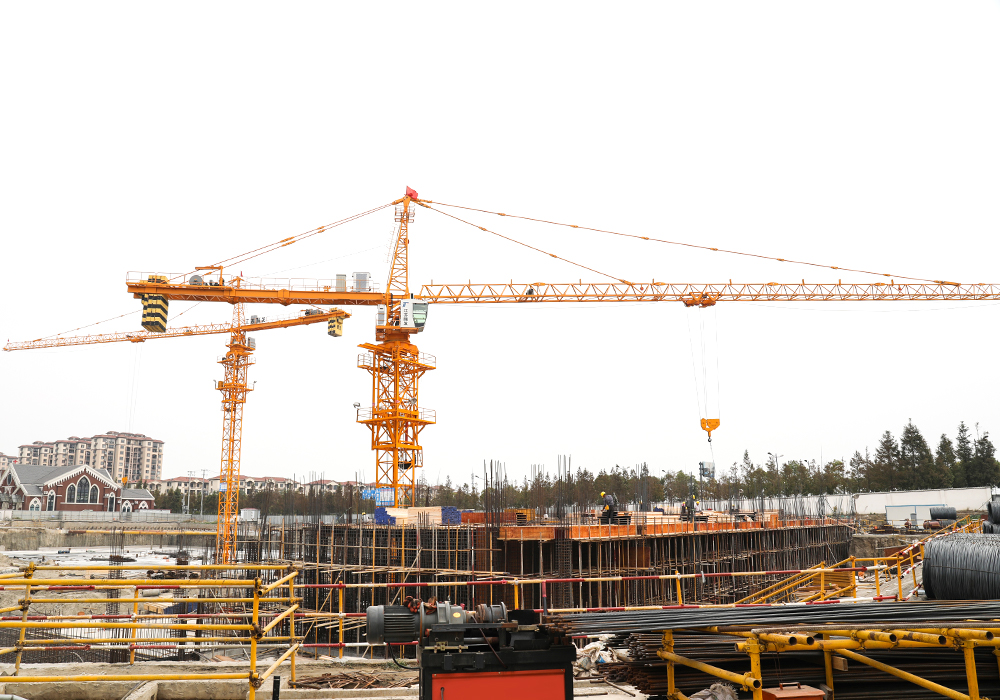 QTP63 (5610) 6ton Topkit typ Tower Crane Jib Délka 56m