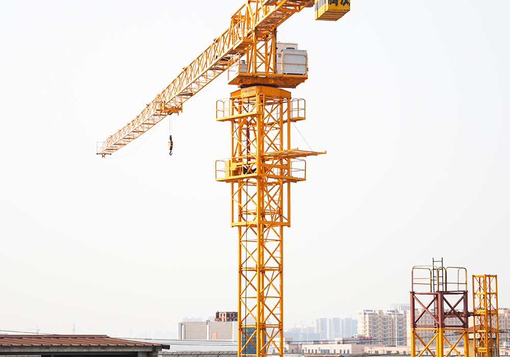 QTP63 (5610) Flat Hlavní věž Crane 6t Délka 56M